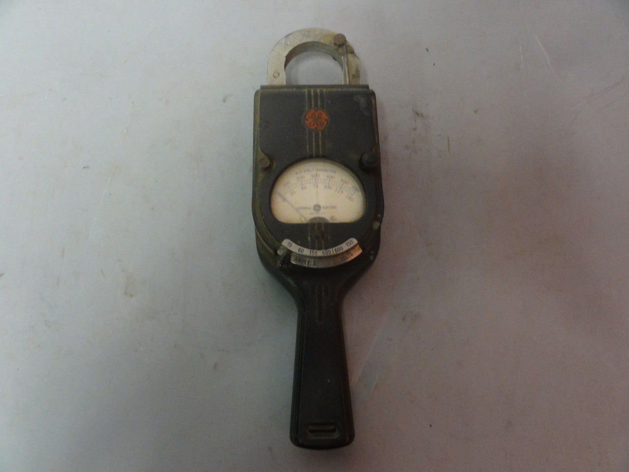 Vintage GE Type AK-1 Model 8AK1AAA1 AC Volt Ammeter