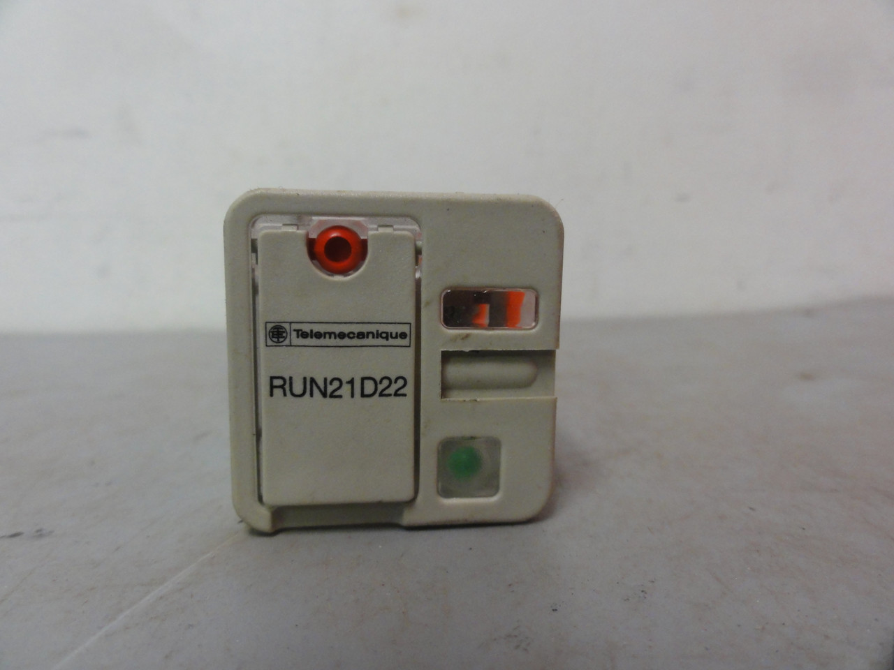 Telemecanique Run 21D22 F7 Relay 10A 110VAC