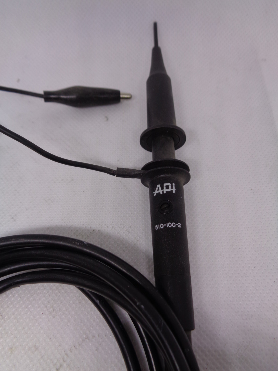 API (Avex Probes Inc.) 510-100-2 Oscilloscope Probe