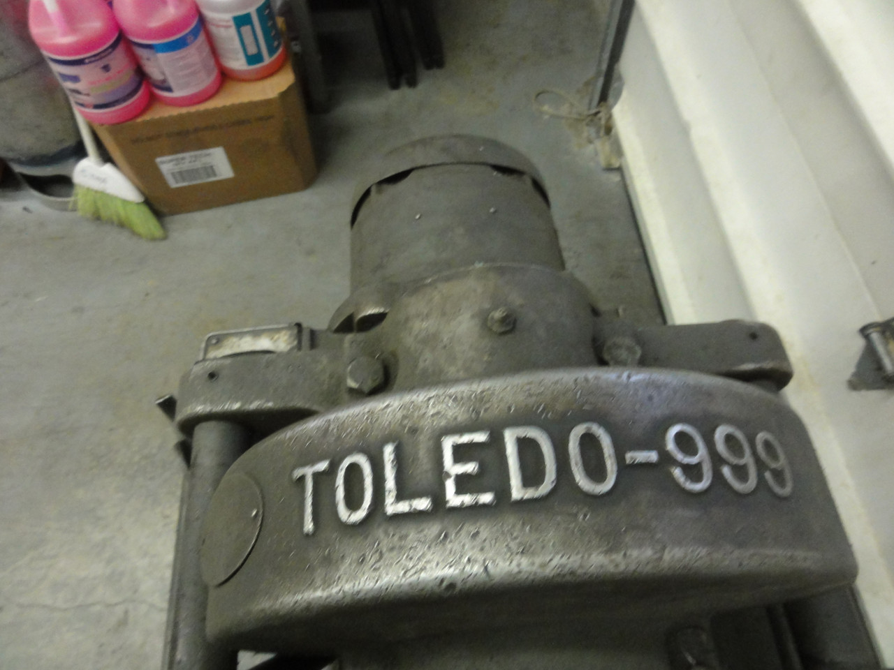 Toledo 999 Pipe & Bolt Threader 1/8"-2" 115V Power Threading Machine w/ Die Heads & Stand