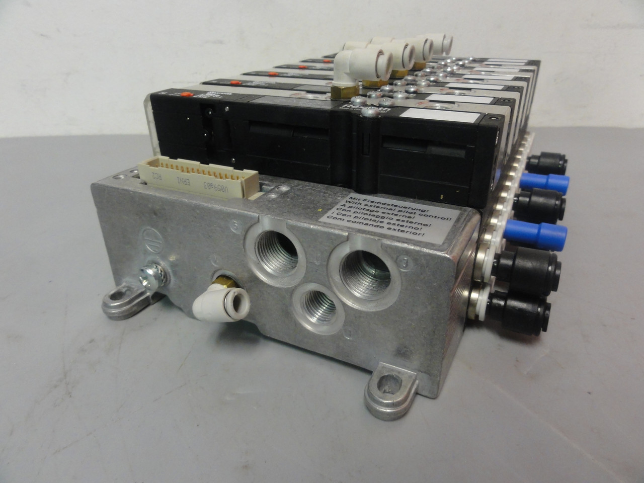 Rexroth 0-821-758-030 Valve Block System