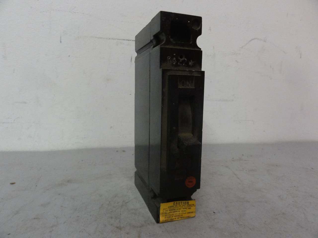 General Electric TED113020 Circuit Breaker 277VAC 20A 125VDC 1 Pole