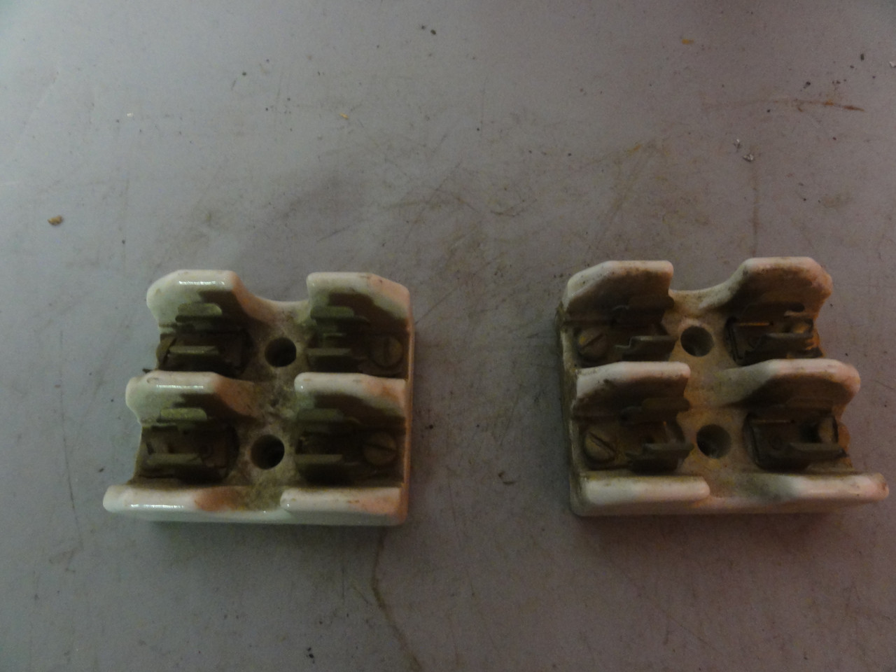 Buss 2604 Ceramic Fuse Block Holder 30A 250V (Lot of 2)