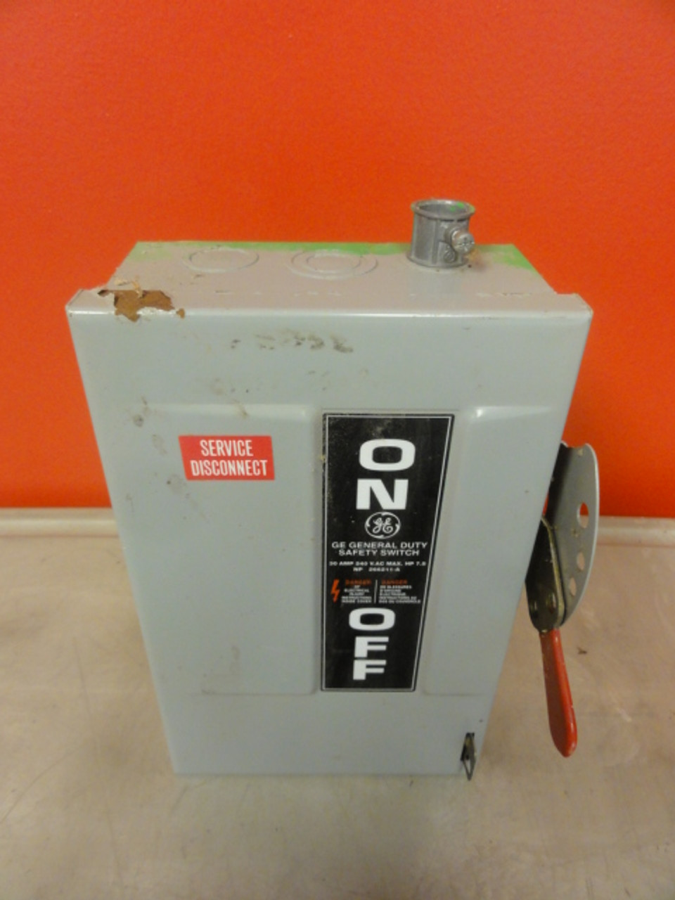 GE Cat# TG4321 Model 8 Safety Disconnect Switch, 30A, 240Vac / 250Vdc, 7.5HP