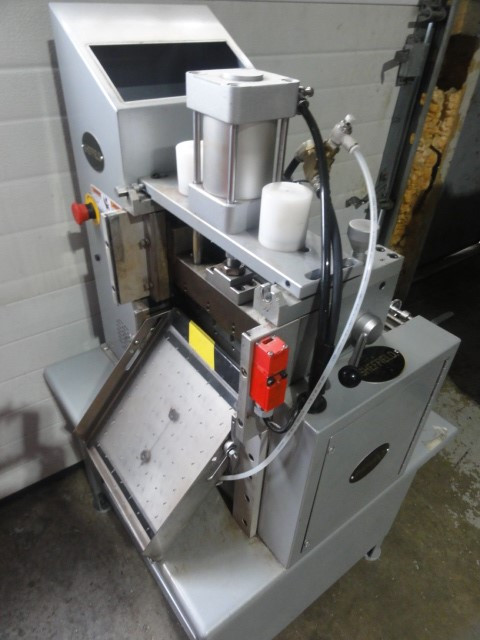 Sheffield Model N/A Cold Cutter with 9 Inch Blade, w/out Control Panel