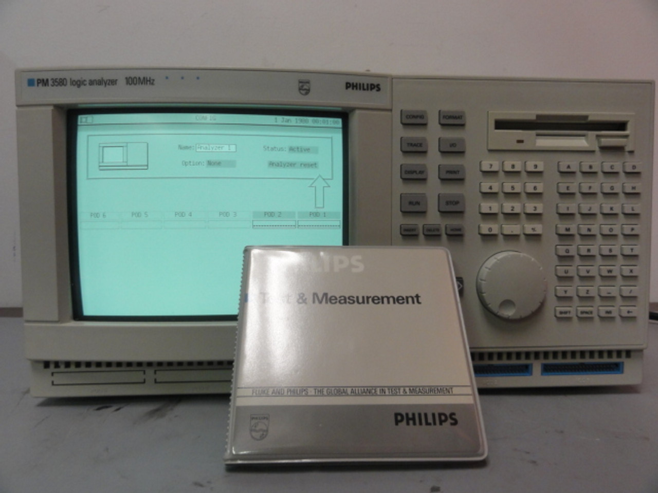 Philips PM 3580 Logic Analyzer, 100 MHz