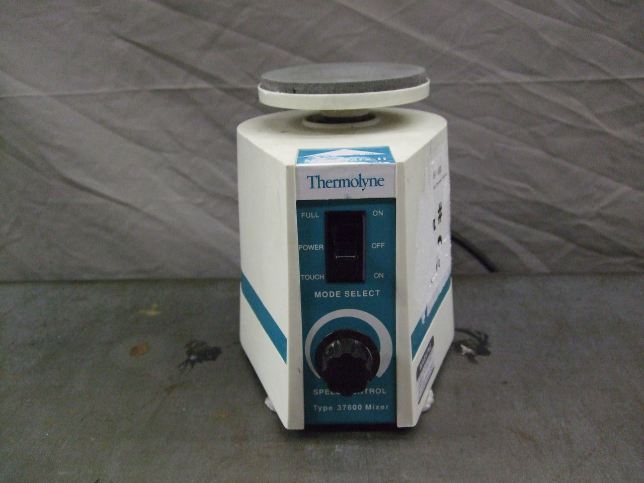 Thermolyne Model M37615 Type 37600 Mixer
