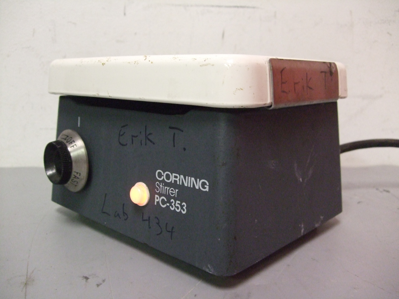 Corning Model PC-353 Laboratory Stirrer