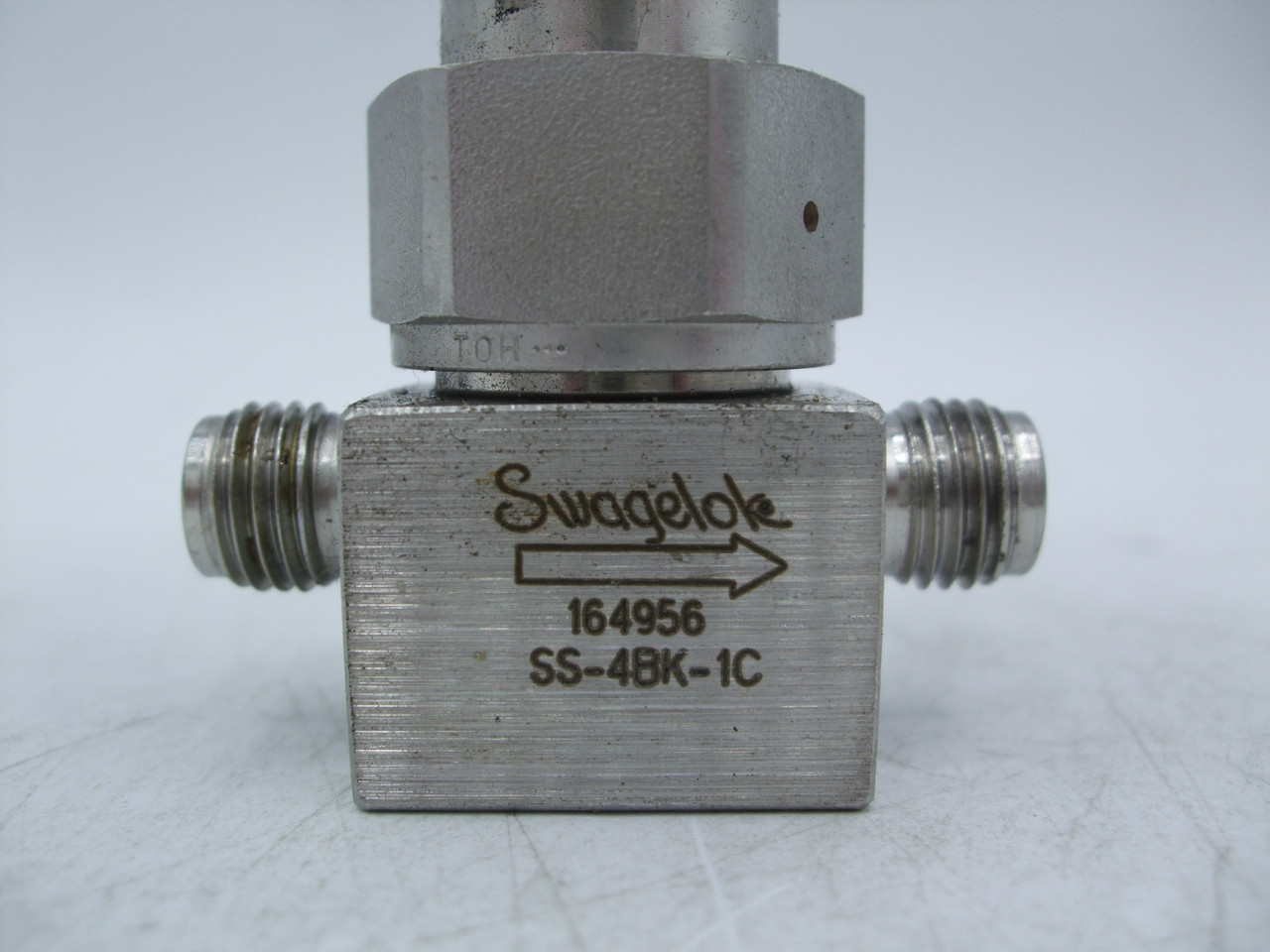 Swagelok SS-48K-1C 1/4" Pneumatic Valve - *Used*