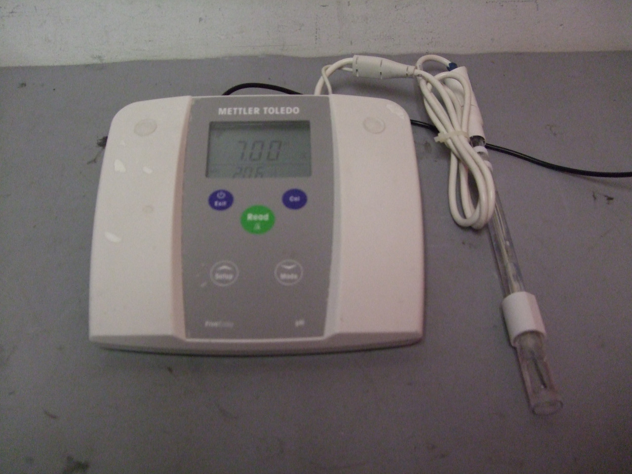 Mettler Toledo FiveEasy Plus FE20 pH Benchtop Meter