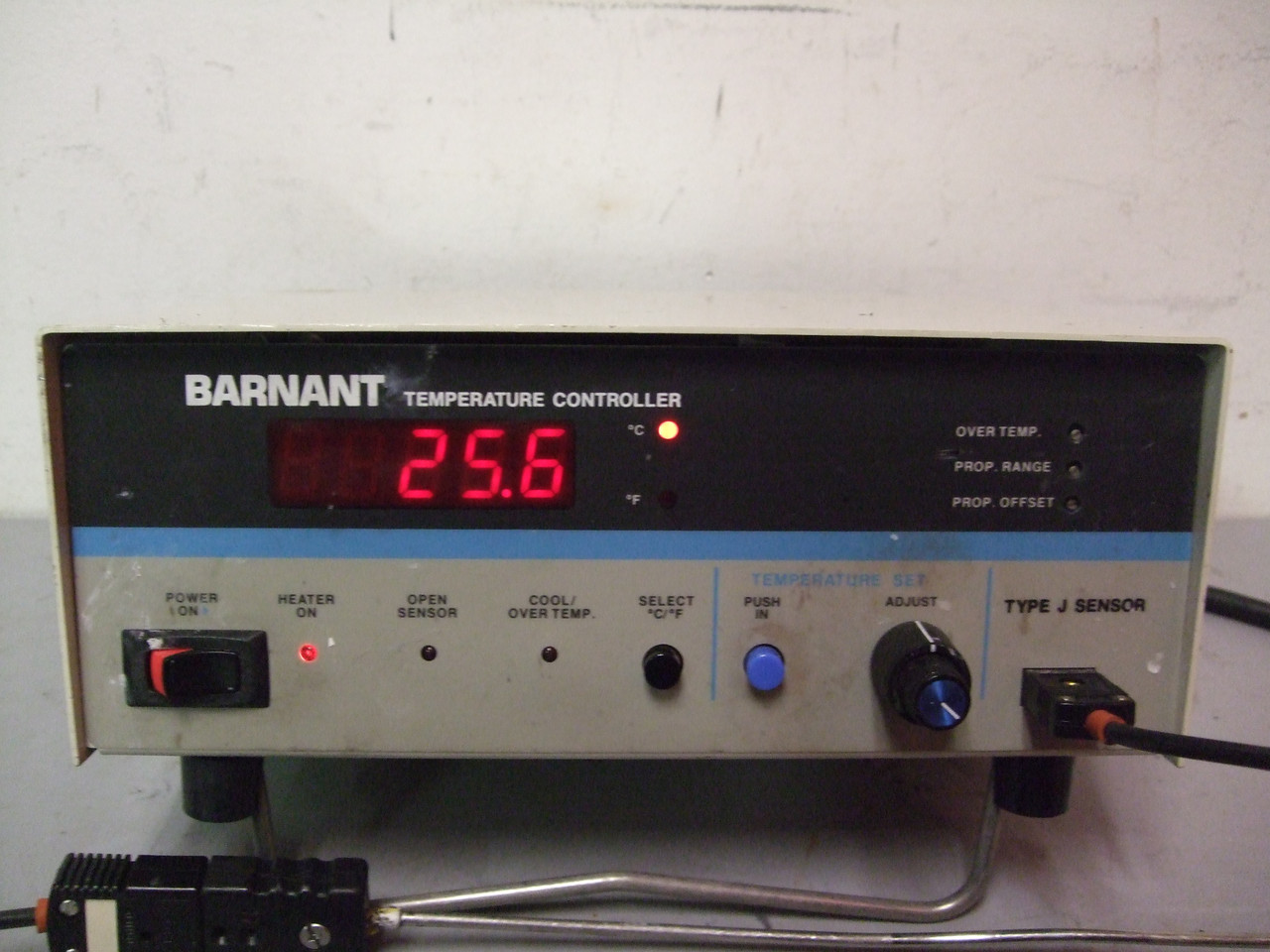 Barnant Model 621-8600 Temperature Controller