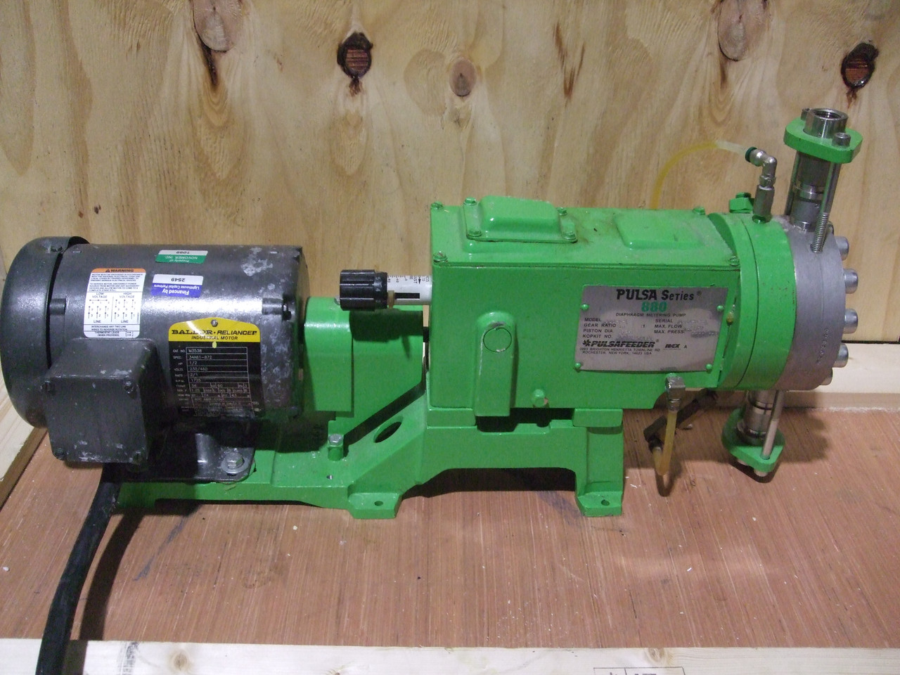 PULSA 880 DIAPHRAGM METERING PUMP MOD 880-S-1