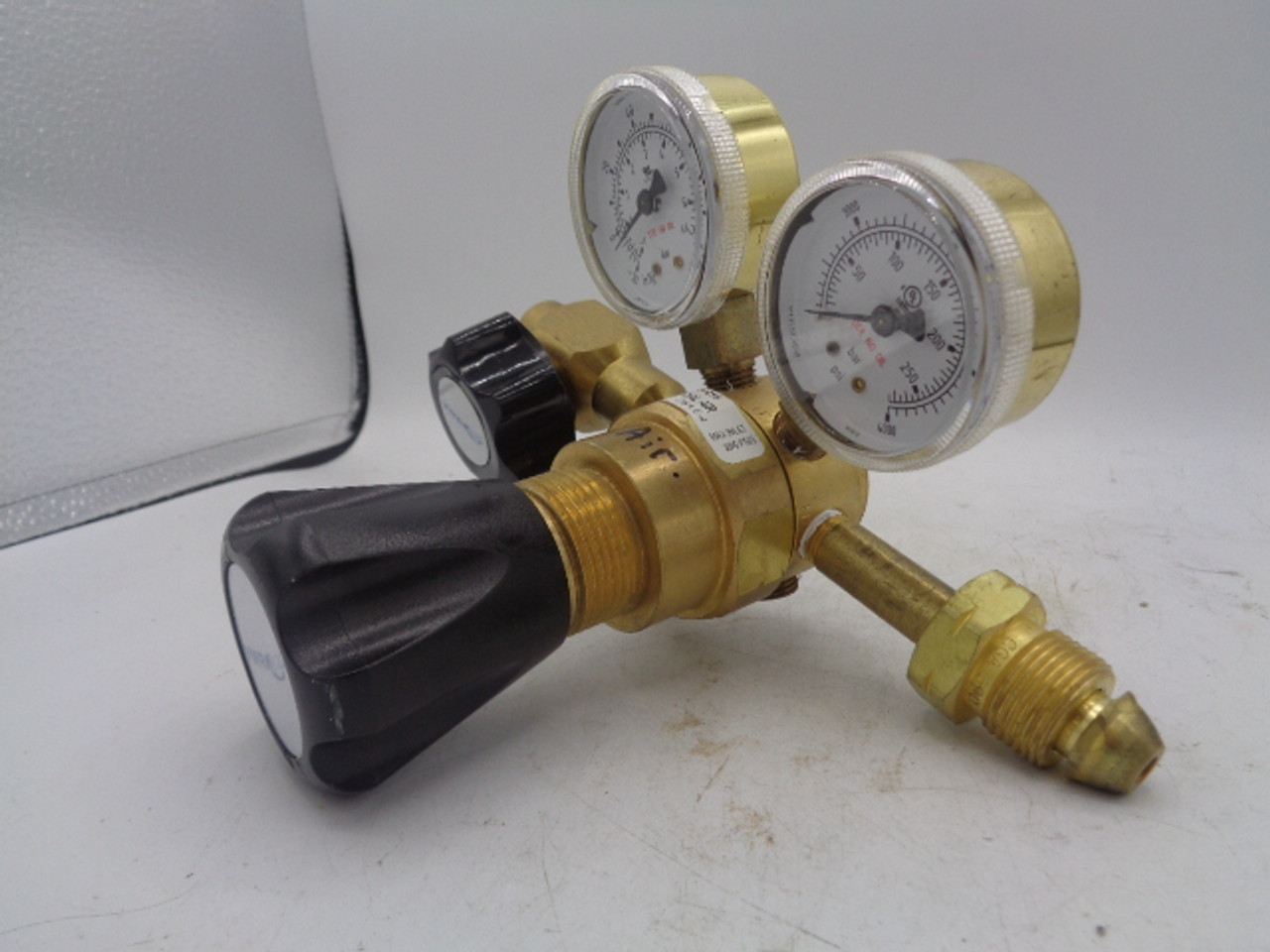 VWR 55850-618 Brass Pressure Regulator