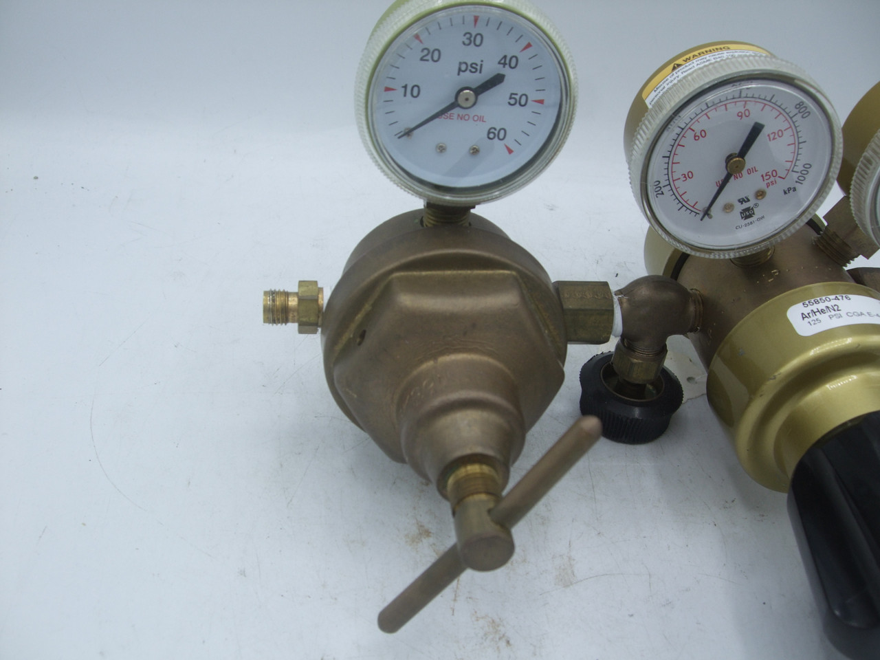Dockson Model 44 Inline Regulator w/VWR 55850-476 125 psi Gas Regulator