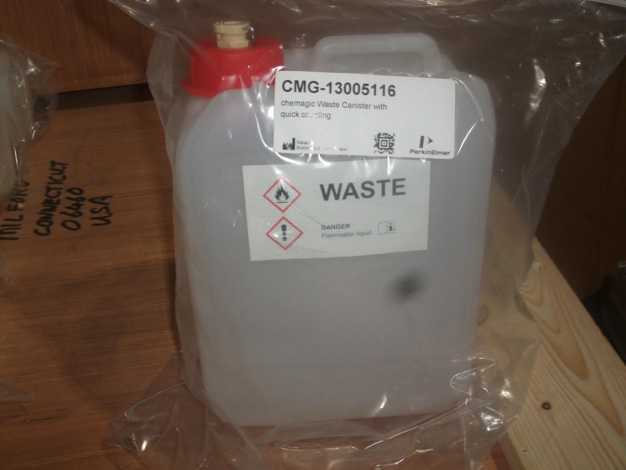 PerkinElmer CMG-13005116 Chemagic Waste Canister with Quick Coupling