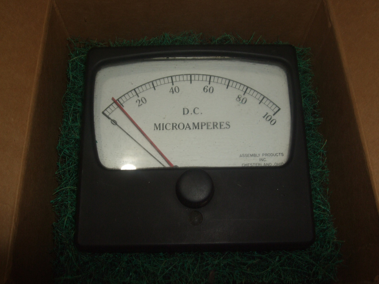 Vintage Simpson Model 1329 DC Microamperes Meter 0-100