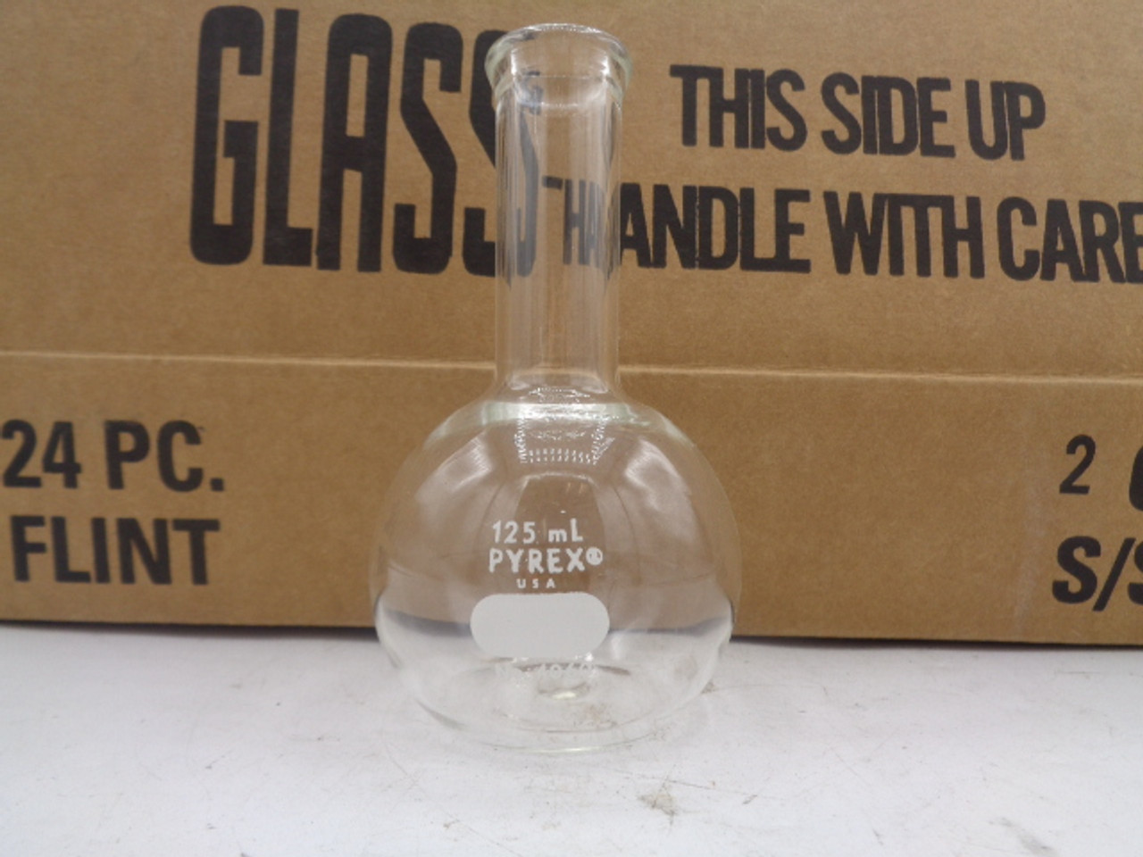 Pyrex  No. 4060 125mL Round Flat Bottom Long Necked Flask