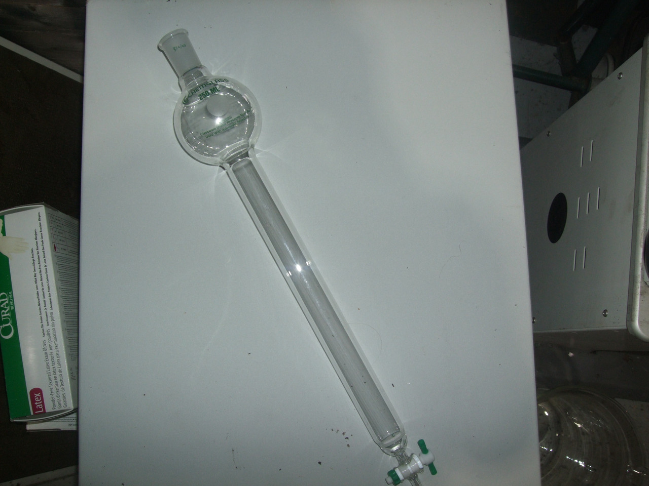 Chemglass CG-1196-09 Column, Chromatography, 24/40 Outer Joint, 500mL Reservoir, 1 1/2in ID X 18in E.L., 2mm Stpk