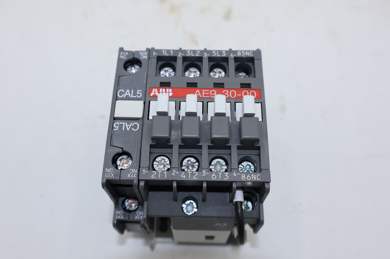 ABB AEP-30-00 MCR Contractor 24 VDC