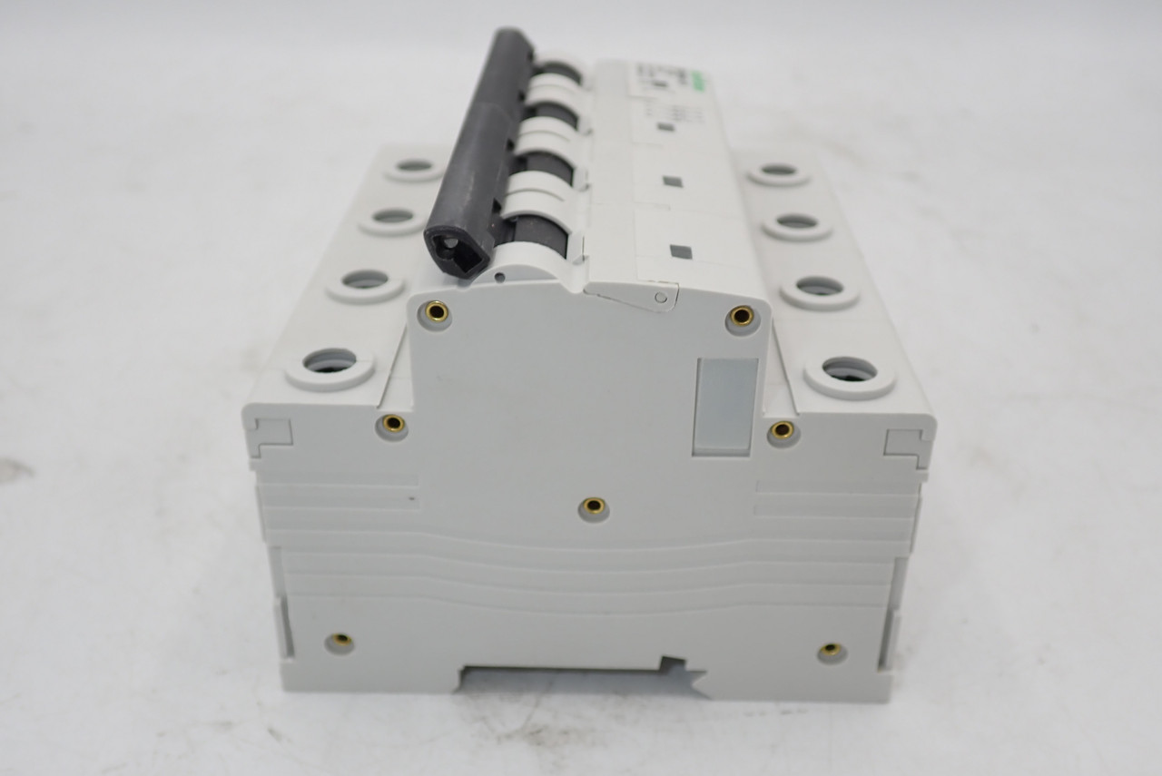 Ebasee EBS9B-125 Circuit Breaker 4P C 125A MCB (3 pcs)