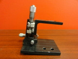 Newport HVM-.5 Vertical Drive Kinematic Mirror Mount w/ Linear Slide / Base Unit