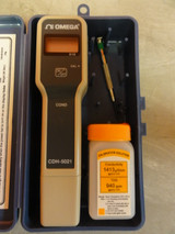 Omega Model CDH5021 Ph Tester w/ Case, Needs Battery