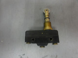 Honeywell Microswitch BZ-2RN784 Limit Switch W/ Roller Plunger and 1PA19 Kit- Brand New