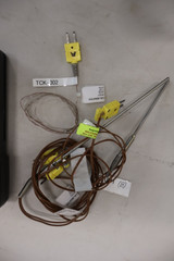 VWR 23226-656 Traceable Double Thermometer w/ Probes