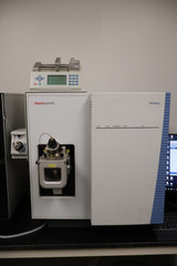 Thermo Scientific TSQ Fortis Triple-Stage Quadruple Mass Spectrometer w/ Thermo Vanquish HPLC