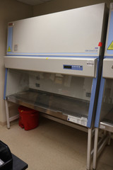 Thermo Scientific 1357 1300 Series A2 Bio-Safety Cabinet w/ Performance Factor Control