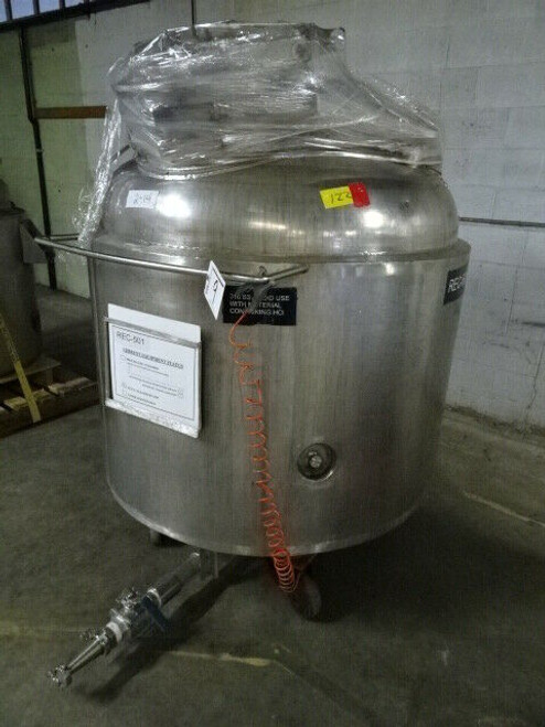2002 Perry Products Stainless Vertical Jacketed Vessel; 270 Gallon; VRX-270