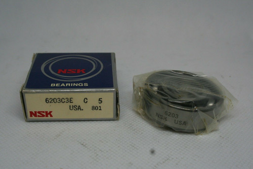 NSK MODEL 6203C3E SINGLE ROW DEEP GROOVE BALL BEARING *NEW*