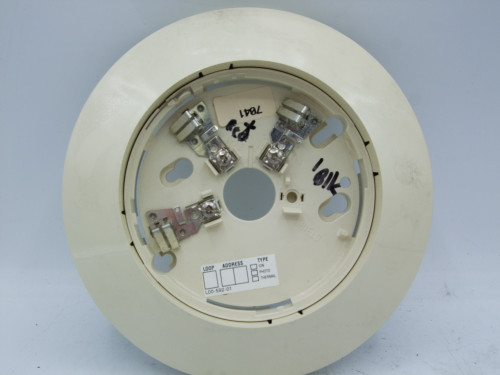 Notifier BX-501 Plug-In Detector Base