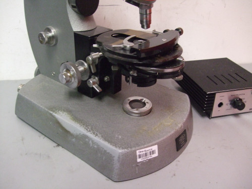 Carl Zeiss 60989 Microscope w/ (2) Kpl 12,5xW Eyepieces, and Power Supply