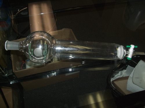 Chemglass CG-1196-10 Column, Chromatography, 24/40 Outer Joint, 500mL Reservoir, 2in ID X 8in E.L., 2mm Stpk