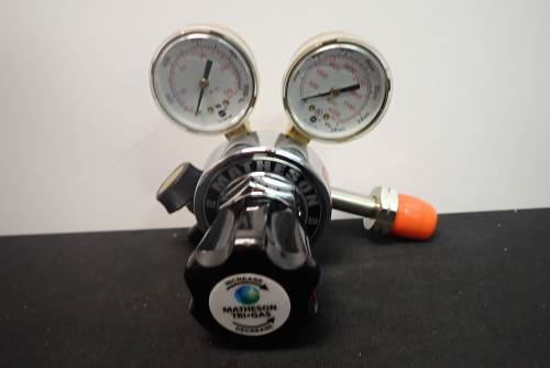 Matheson 18L-590PE Gas Pressure Regulator