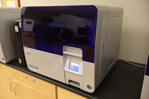 QIAGEN QIAcube Automated Robotic DNA/RNA Purification System