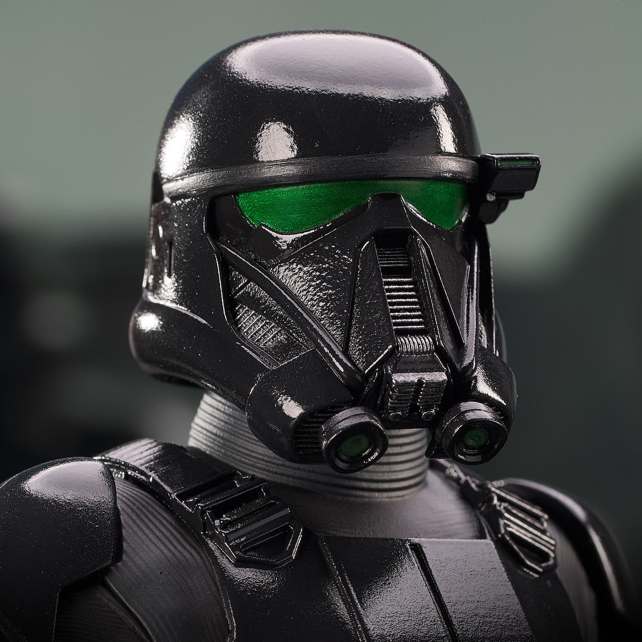 Star Wars: The Mandalorian™ - Death Trooper Mini Bust