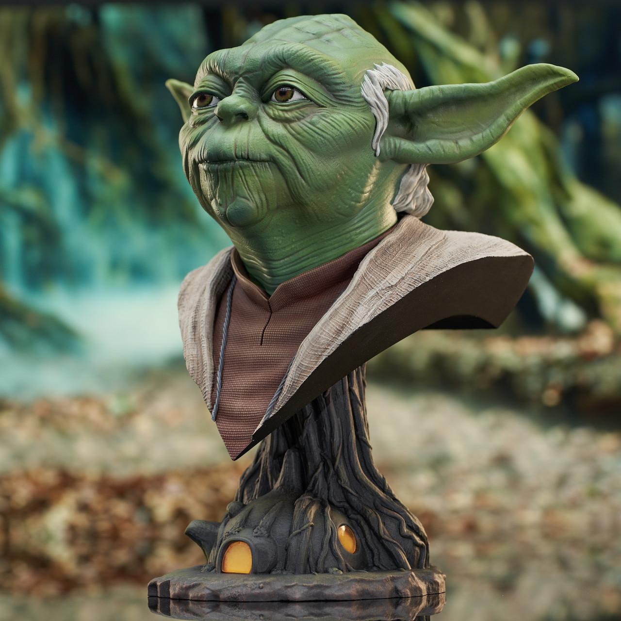  STAR WARS Legendary Jedi Master Yoda, Collector Box Edition :  Toys & Games