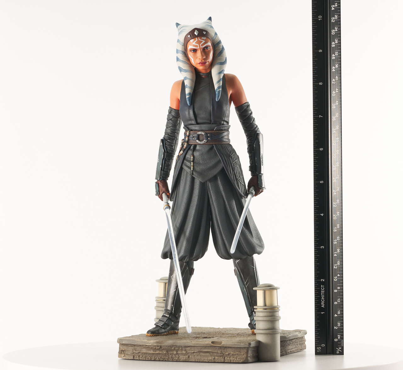 Star Wars: The Mandalorian™ - Ahsoka Tano™ Premier Collection