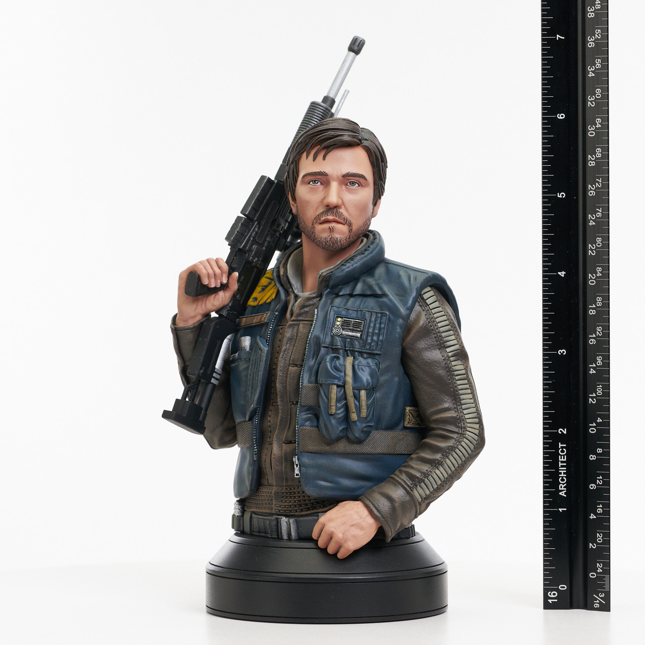 Estátua Captain Cassian Andor Rogue One: Uma História Star Wars