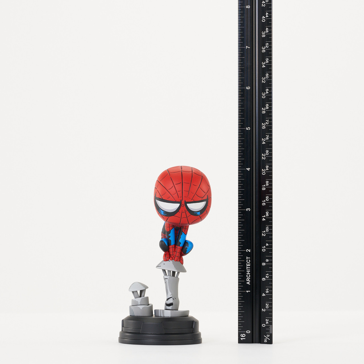 スパイダーマン オン チムニー アニメイテッド GENTLE GIANT Marvel - Spider-Man (on Chimney) Animated-Style Statue