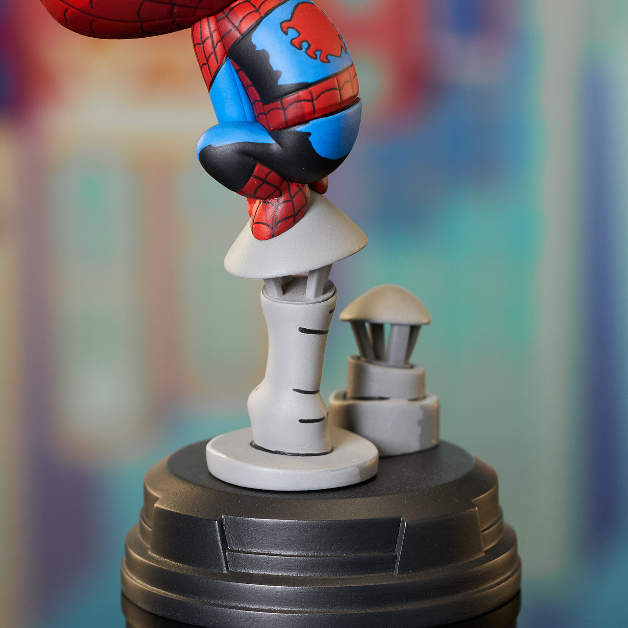 Marvel - Spider-Man (on Chimney) Animated-Style Statue