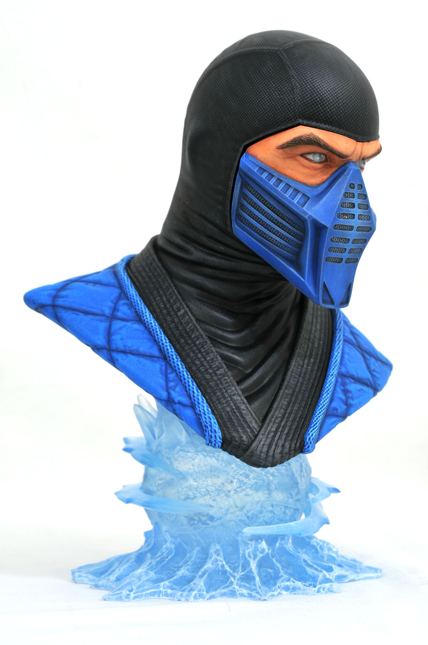 LEGENDS IN 3D  : MORTAL COMBAT SUB-ZERO 1/2 SCALE BUST RGB_7997__32621.1566571900