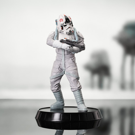 Star Wars: The Empire Strikes Back™ - AT-AT Pilot™ Milestones Statue Star Wars: The Empire Strikes Back™ - AT-AT Pilot™ Milestones Statue