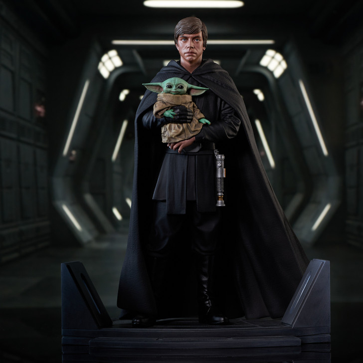 Luke Skywalker and Grogu Premier Collection Statue