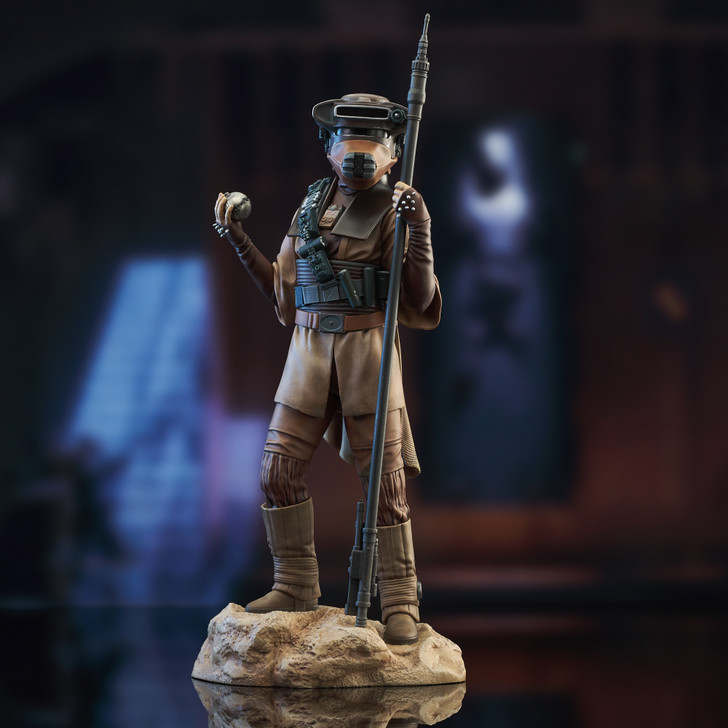 Leia Organa (in Boushh Disguise) Premier Collection Statue