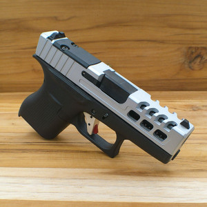 GLOCK 43 SLIDE STYLE #8 SILVER COMPLETE WITH BLACK BARREL RMSc CUT GLOCK 43 SLIDE STYLE #8 SILVER COMPLETE WITH BLACK BARREL RMSc CUT