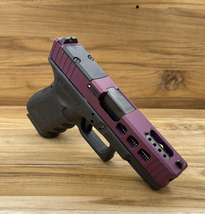 GLOCK 17 PATTERN SLIDE BLACK CHERRY STYLE PORTED BARREL COMPLETE WITH RMR CUT GLOCK 17 PATTERN SLIDE BLACK CHERRY STYLE PORTED BARREL COMPLETE WITH RMR CUT