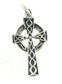  Sterling silver Celtic cross pendant

Dimensions:
 0.82 x 1.20 inches 

Approx. Weight:  3.4grams 
 Sterling silver Celtic cross pendant
